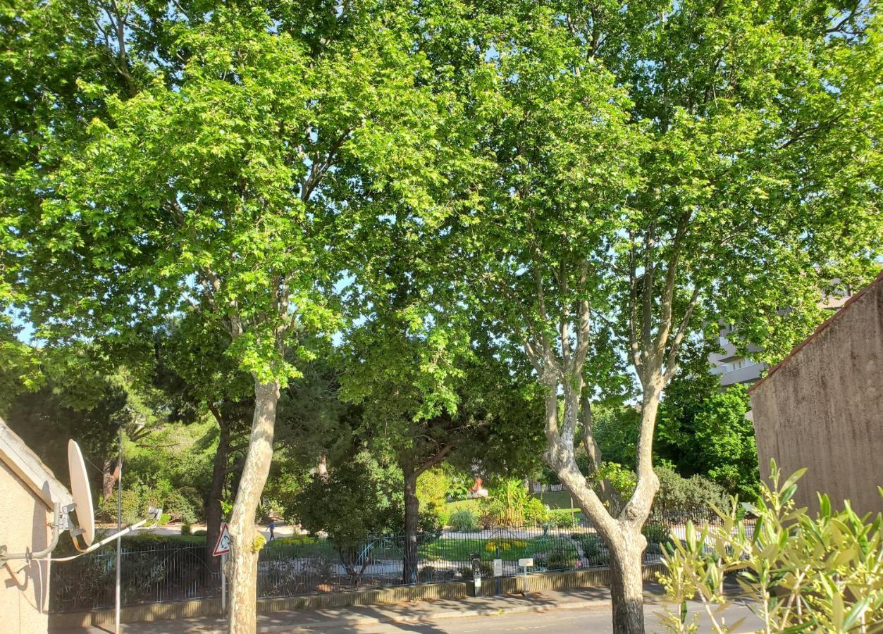 Le Grenier, Climatisation Terrasse Wi-Fi Netflix 15 Mn Coeur De Ville Béziers Buitenkant foto